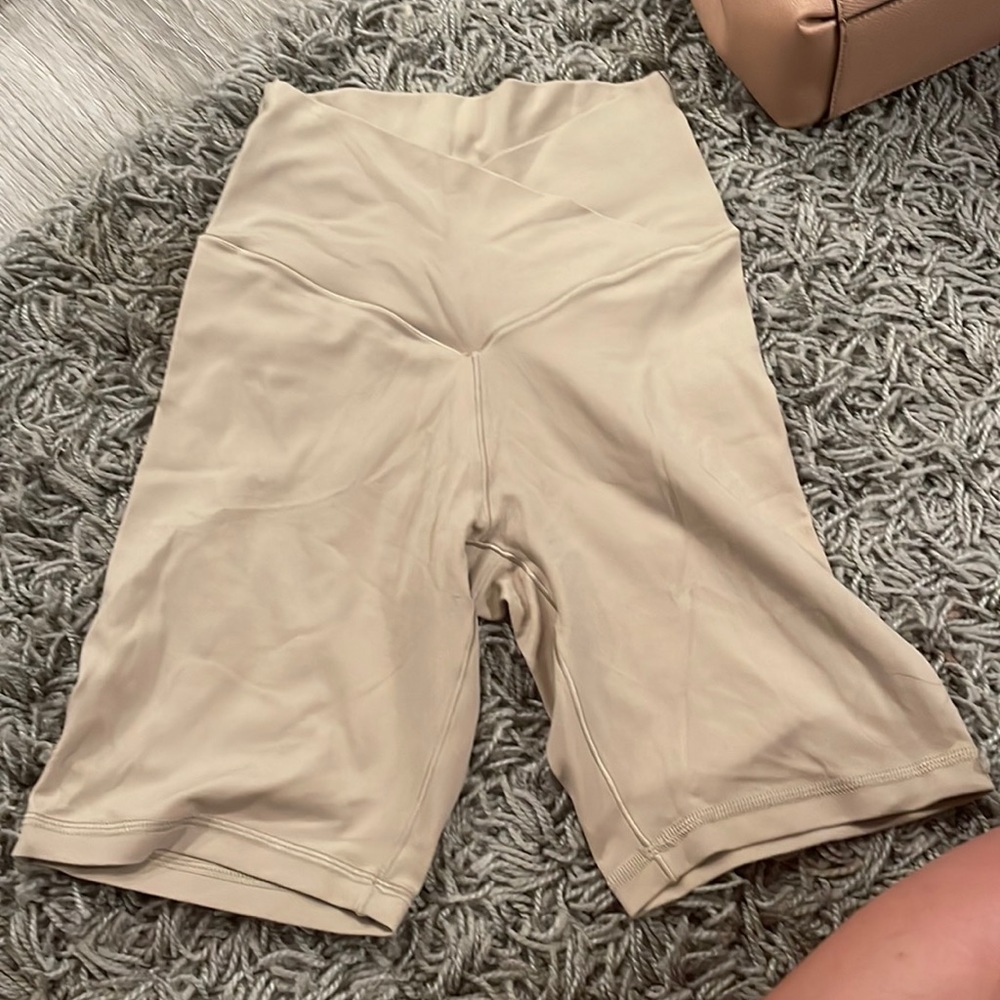 Aerie crossover bike shorts